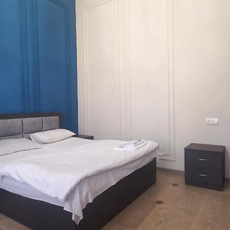 New Bella Hotel Erévan Extérieur photo