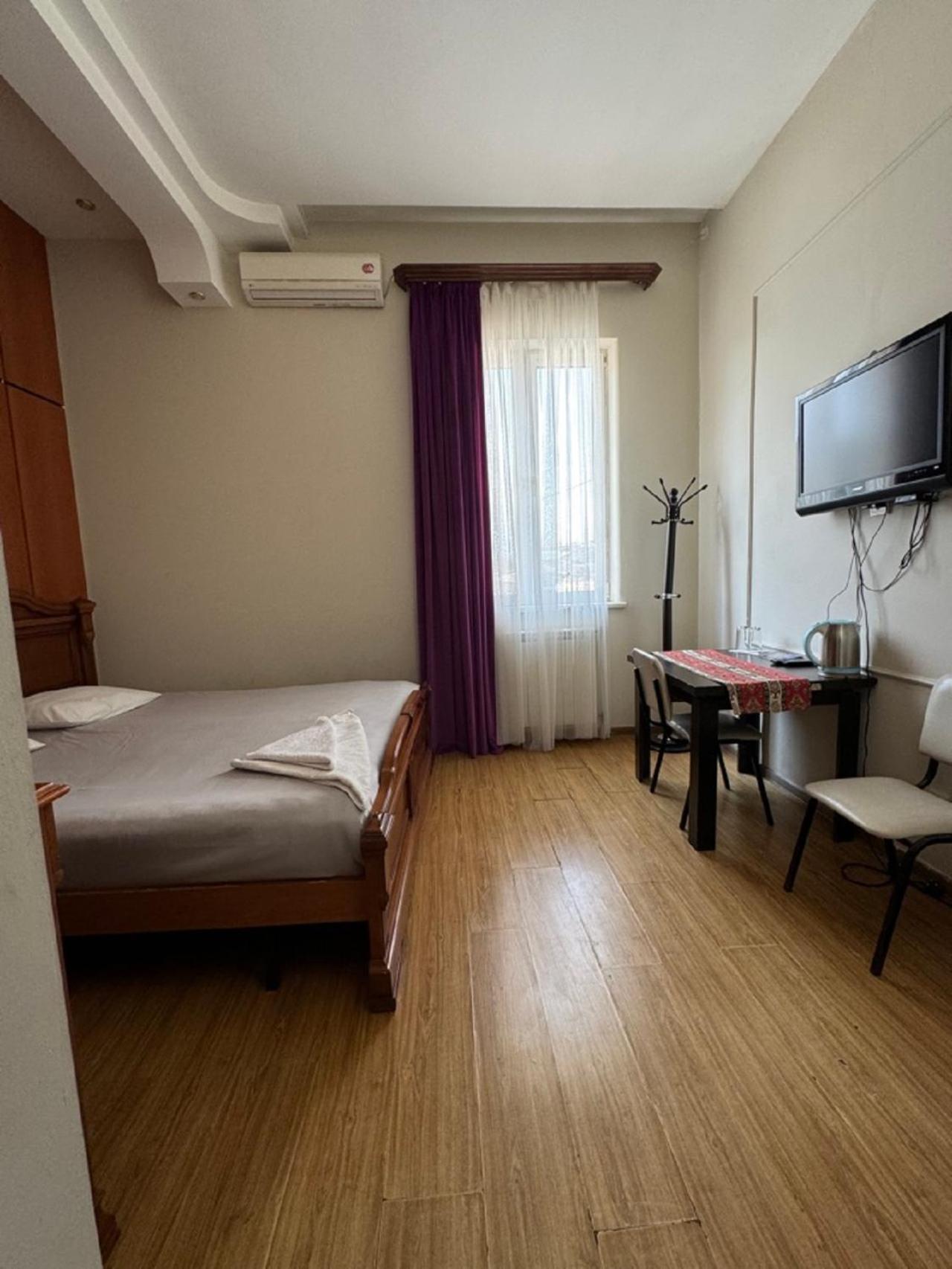 New Bella Hotel Erévan Extérieur photo
