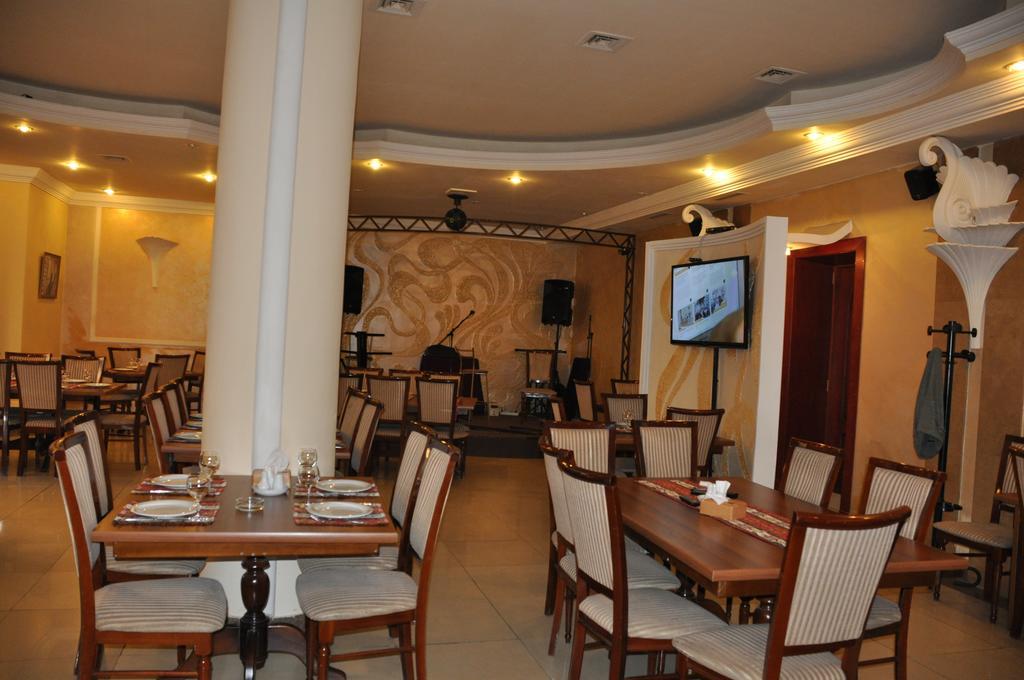 New Bella Hotel Erévan Extérieur photo