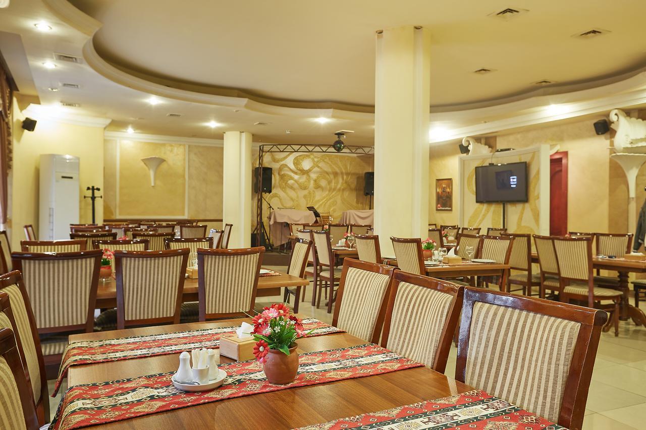 New Bella Hotel Erévan Extérieur photo