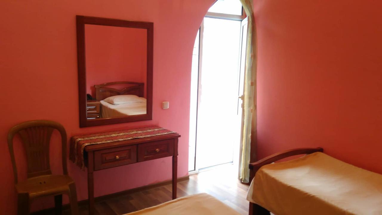 New Bella Hotel Erévan Extérieur photo