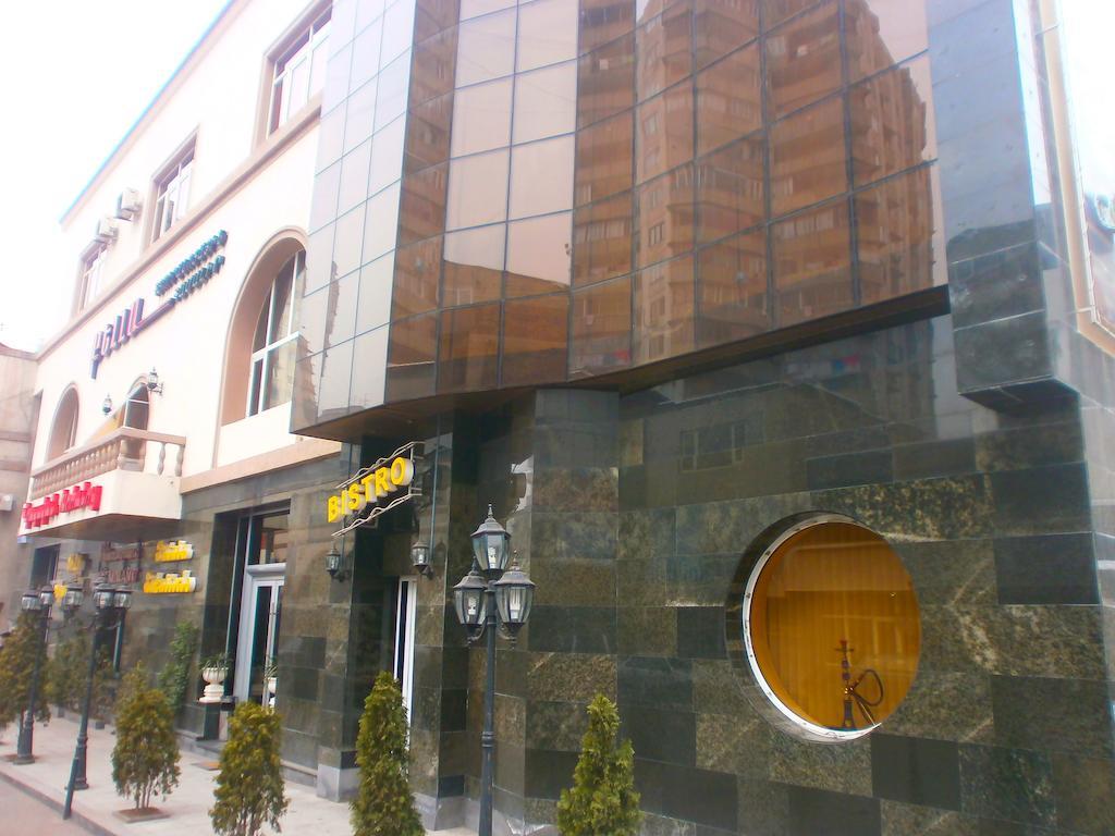 New Bella Hotel Erévan Extérieur photo